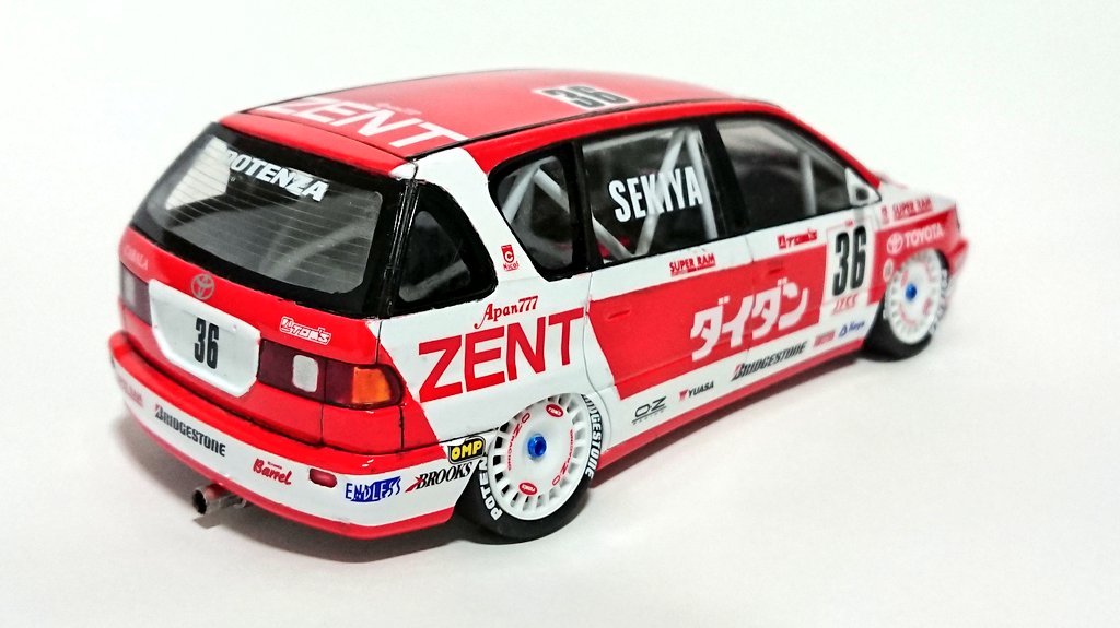 rinc007's tweet photo. アオシマ イプサム ツーリングカーもどき完成！
かつてのケンカレース、JTCCの雰囲気をイプサムに落とし込みました。
もちろん内装もガチンコ仕様。(作った人の頭が)マジでイカれてます。 https://t.co/4rvdVjfz6G