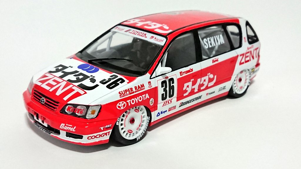 rinc007's tweet photo. アオシマ イプサム ツーリングカーもどき完成！
かつてのケンカレース、JTCCの雰囲気をイプサムに落とし込みました。
もちろん内装もガチンコ仕様。(作った人の頭が)マジでイカれてます。 https://t.co/4rvdVjfz6G