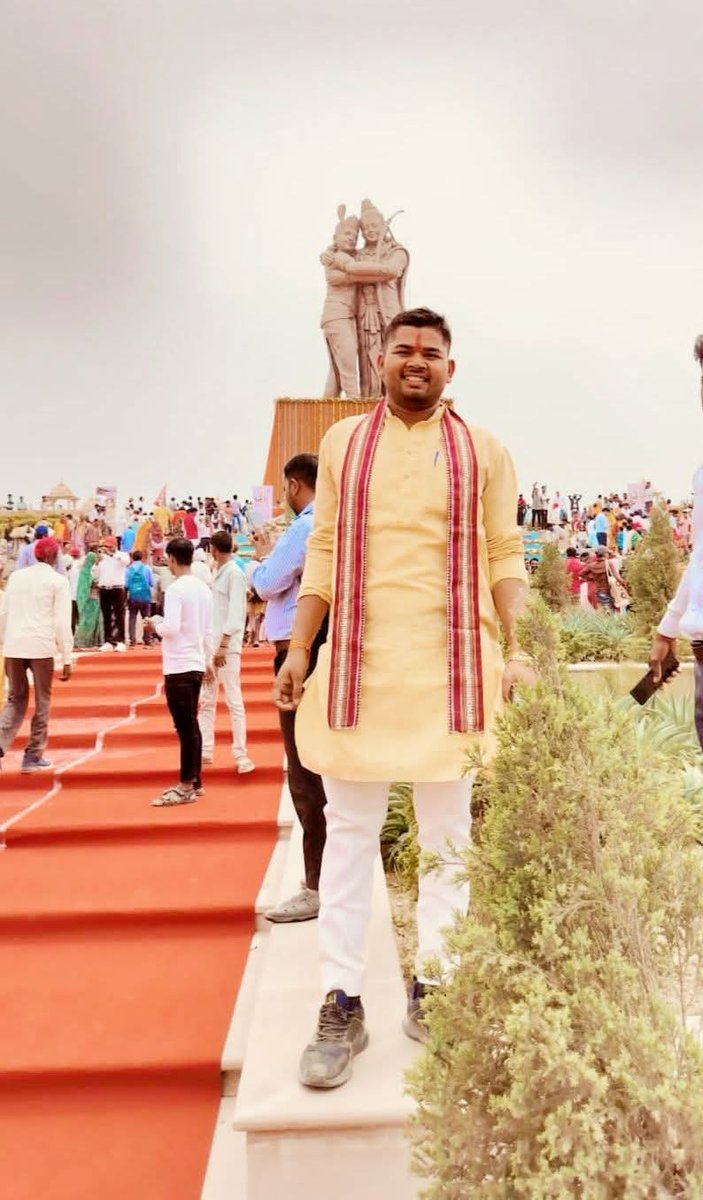 Umesh Nishad (निषादराज वंशज) (@umeshnishad4u) on Twitter photo प्रभु श्री रामचन्द्र जी के आत्मबाल सखा प्रभु निषाद राज जी के राजधानी श्रृंगवेरपुर निषाद राज पार्क में।
#श्रंगवेरपुर #जय_निषाद_राज
<a href="/mahamana4u/">Dr. Sanjay Kumar Nishad</a> प्रभु श्री रामचन्द्र जी के आत्मबाल सखा प्रभु निषाद राज जी के राजधानी श्रृंगवेरपुर निषाद राज पार्क में।
#श्रंगवेरपुर #जय_निषाद_राज
<a href="/mahamana4u/">Dr. Sanjay Kumar Nishad</a>