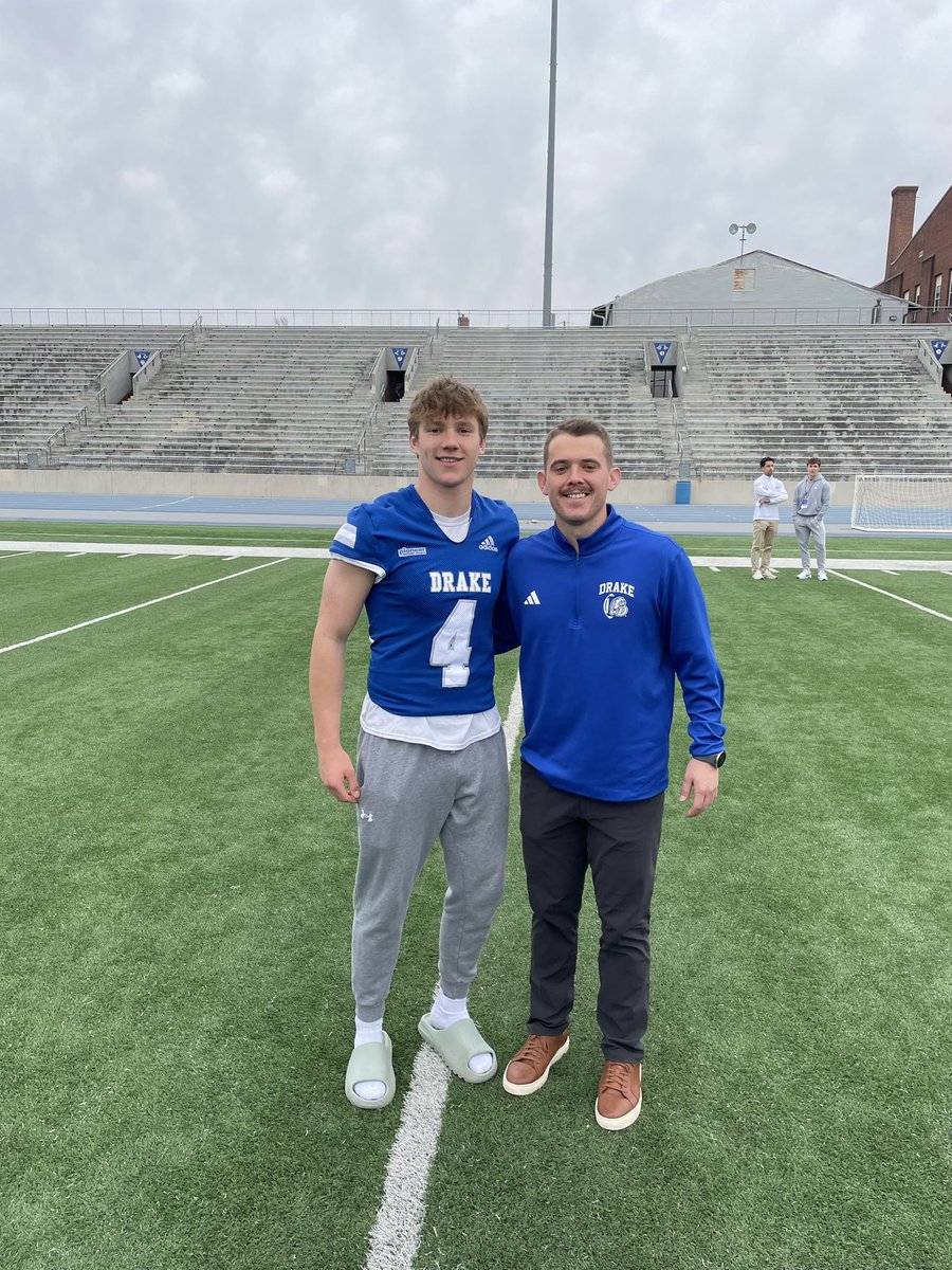 Samuel Benson (@thesamuelbenson) on Twitter photo Had a great time down at <a href="/DrakeBulldogsFB/">Drake Football</a> for the Junior Day!! Thank you <a href="/CoachDAdams/">Drew Adams</a> and <a href="/CoachJoeWoodley/">Coach Joe Woodley</a> for the opportunity! Had a great time down at <a href="/DrakeBulldogsFB/">Drake Football</a> for the Junior Day!! Thank you <a href="/CoachDAdams/">Drew Adams</a> and <a href="/CoachJoeWoodley/">Coach Joe Woodley</a> for the opportunity!