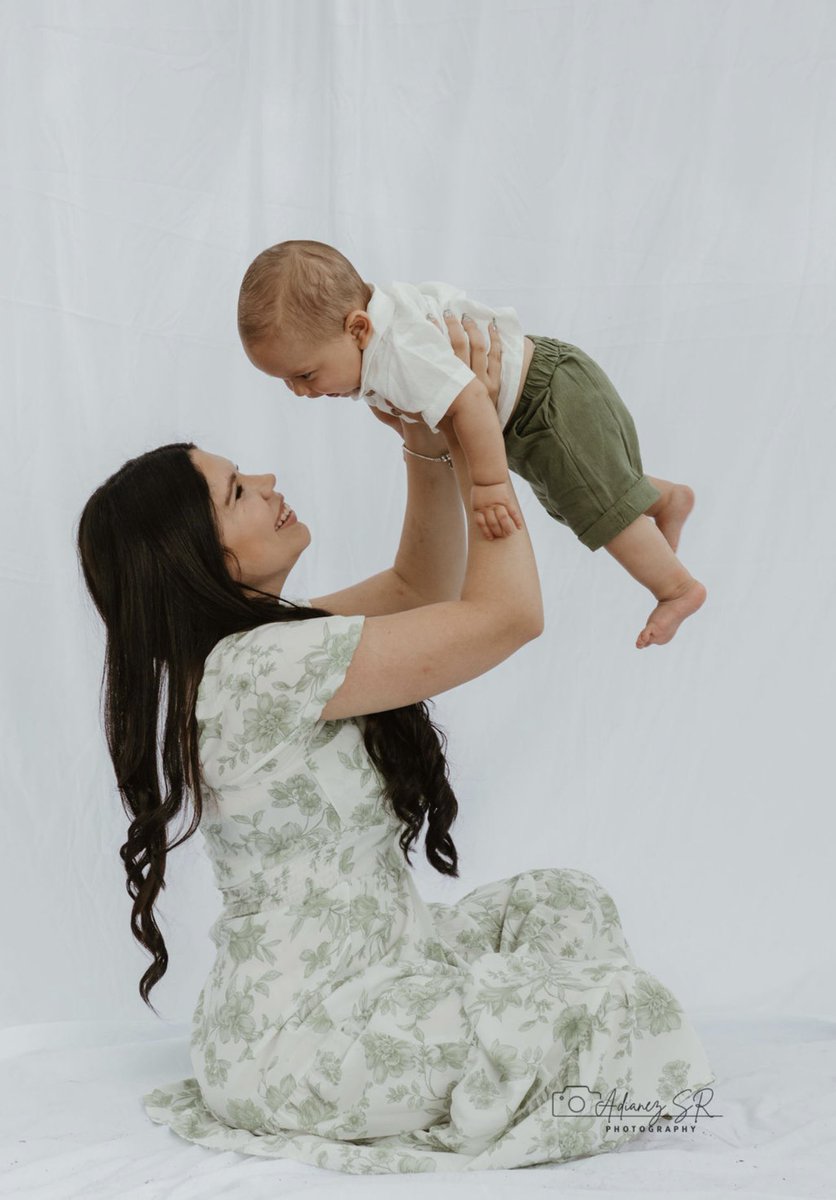 hendrianabracho's tweet photo. Para tu amor lo tengo todo, lo tengo todo y lo que no tengo también, lo conseguiré🤍 gracias por sanarme, eres demasiado amado mi príncipe de mamá. https://t.co/7amTT10nPl
