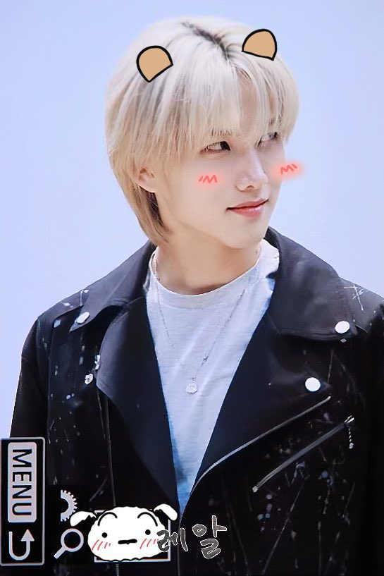 muniwhu's tweet photo. 너무나 멀어보여요.. 이렇게 가까이있는데도
언제나 .. 나를 안아주던 따스한 인사도 잊은건가요 ...
내가 뭘 잘못했나요.. 혹시 나 미워졌나요
아니죠 떠나려는건 아니죠 그런일은 절대로 없을거라 나는 믿을게요 ... 오늘은 안돼요~ 내 사랑이 이대로는~ 이별을 감당하긴 어려운걸요.. 많은약속을 다 지울순없잖아요.. 아직도 해드릴게 참 많이 있는데~