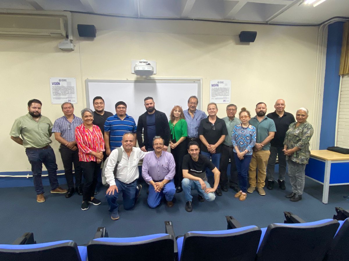 Personalización en el enfoque de capacitación: A lo largo del programa se aprendió que no todos los docentes tienen el mismo nivel de competencia tecnológica. Se hace necesario ofrecer niveles diferenciados de formación para docentes con diferentes niveles de experiencia