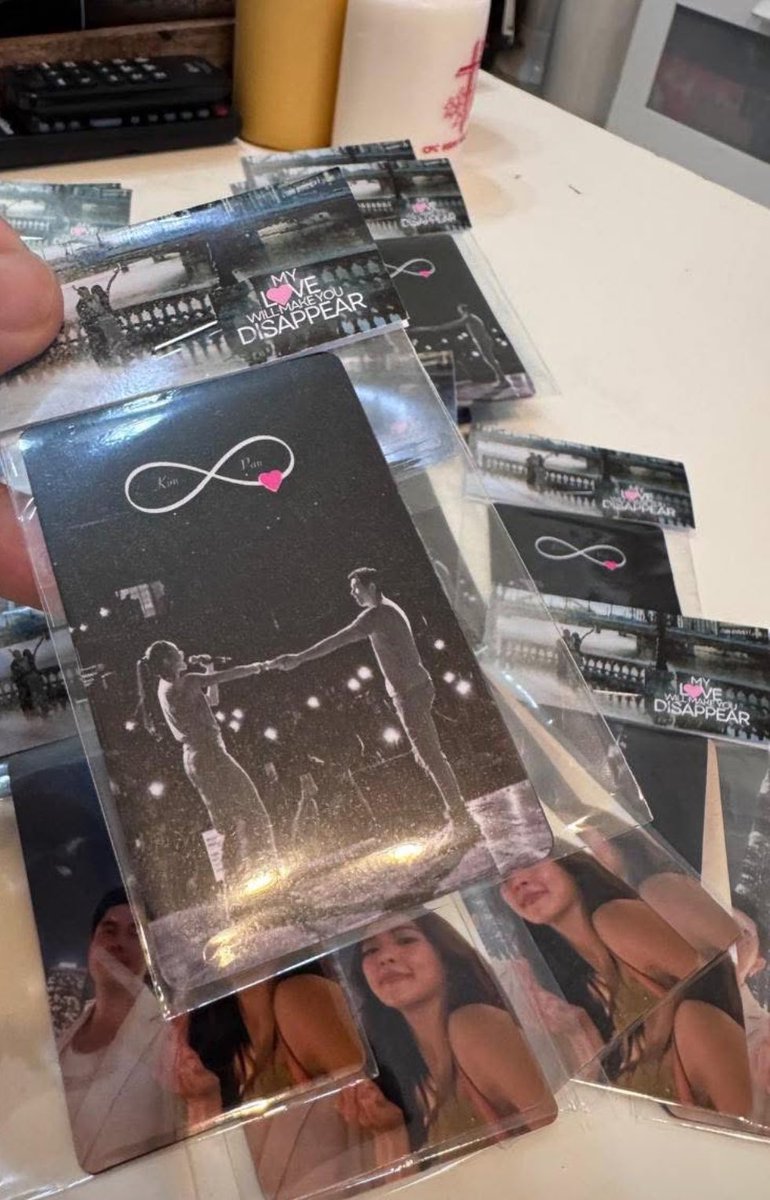 LhotLucina's tweet photo. Flex ko lang some of the beautiful merch na napamigay sa 2-day BS ng KPUO Dubai for #MyLoveWillMakeYouDisappear 

@Tatilac29 @MaeMaeR09 @joycemac1129 @_justnori_ 

Kita-kits tayo ulit sa Special screening!!!
🎤 Exclusive Q&A with KimPau
📸 Group photo opportunity
🎁 A special TFC surprise just for you!

💌 Special Screening Dates:
📍 Reel Cinemas Dubai Mall - April 12
📍 Reel Cinemas Dubai Marina Mall - April 13

🎟 Grab your tickets now:
👉 https://t.co/YPyTnASd7F

📲 More details:
👉 https://t.co/NuvwzviGt5…