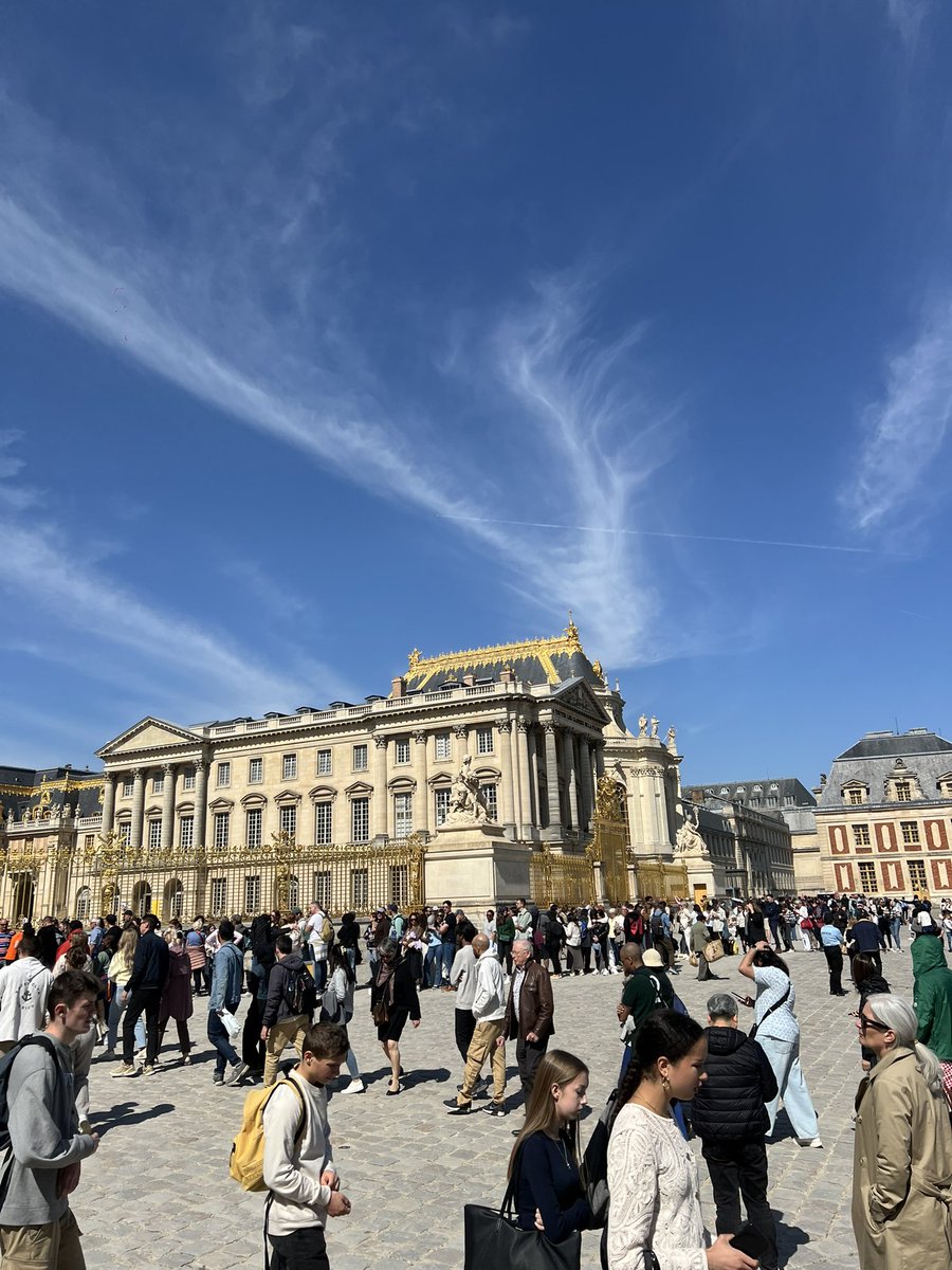 NavSu7N's tweet photo. 8.4.2025 Chateau de Versailles Today #versailles #france https://t.co/jLoKNcjfE6
