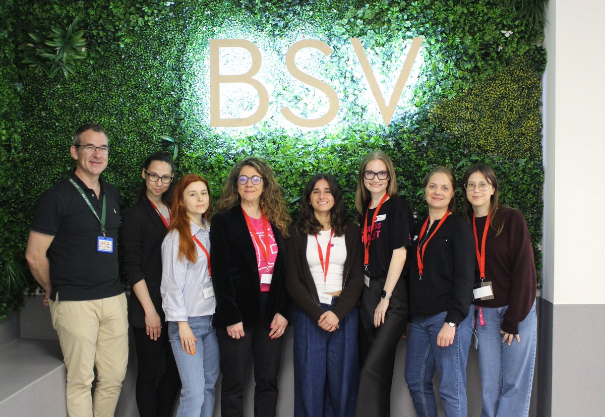 BritishValencia's tweet image. Our students took part in a talk about #GirlsInTech aimed at breaking stereotypes and guiding them towards exciting opportunities the tech world can offer. We remain committed to opening doors and encouraging students to take their place in shaping the future 🌍✨#BSV #CognitaWay