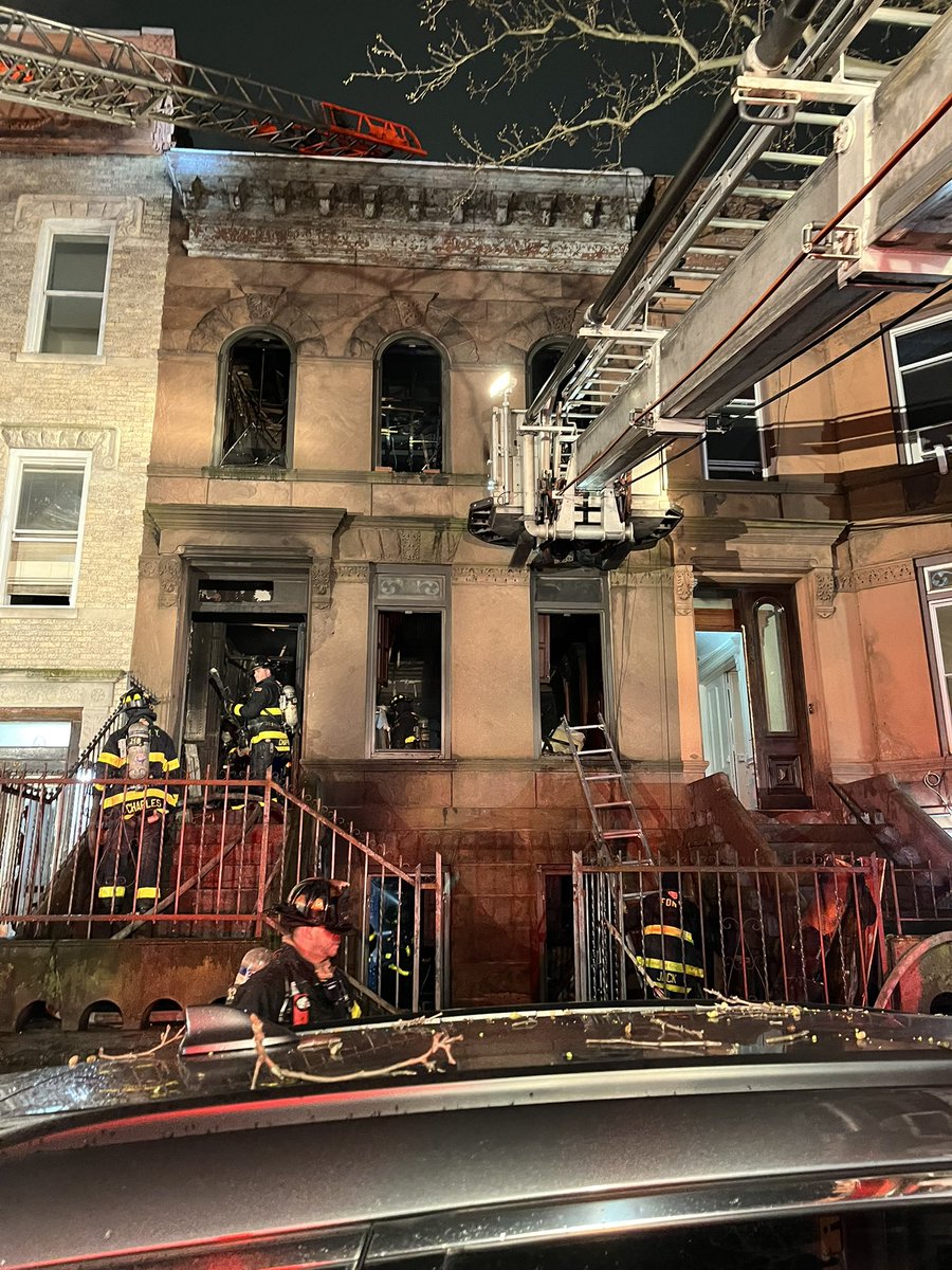 FDNY's tweet photo. Early Tuesday morning, the FDNY responded to a fatal 2-alarm fire at 520 Mac Donough Street in Brooklyn. One person was pronounced dead at the scene. 
 
"Upon arrival, units encountered heavy fire in the first, second and third floor as well as in the roof. Our units quickly stretched multiple handlines, aggressively searched and extinguished the fire after it was a second alarm.  We had 25 units, approximately 120 people," said Deputy Chief Chuck Downey.
 
The fire was placed under control at 1:09 a.m. 
FDNY Fire Marshals are working to determine the cause of the fire.