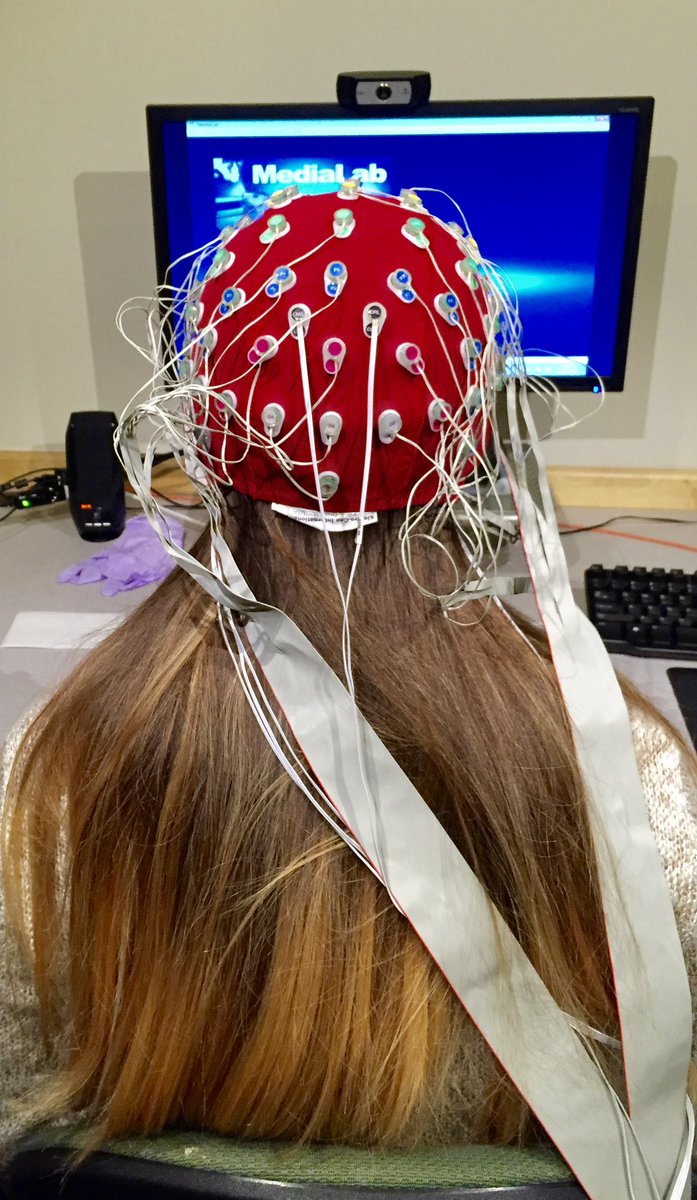 Just a girl + her 64 electrodes 🤣 almost 10 years ago!

🔙 to my #neuro &amp; #computerscience days at <a href="/UCBerkeley/">UC Berkeley</a> studying decision-making, perception (basically #AI at its core)

Still fascinated by how the #brain works—and how we build #technology that tries to do the same 🤯