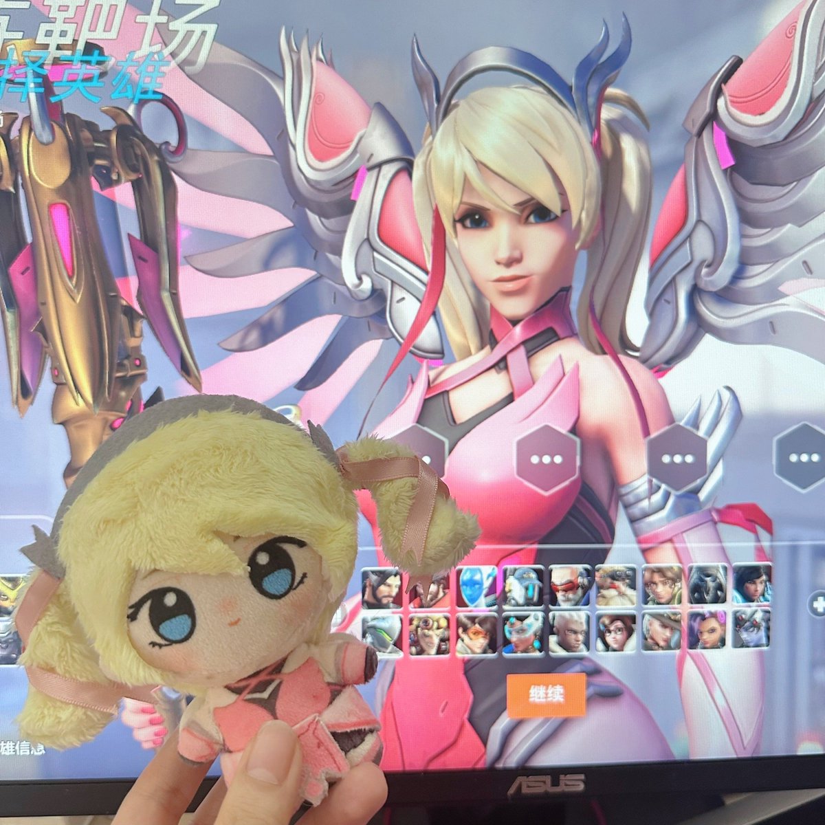 Juno and Mercy doll(๑＞ڡ＜)☆
both r handmade
#Juno #mercyoverwatch #Mercy 
#JunoOverwatch2 #Overwatch2