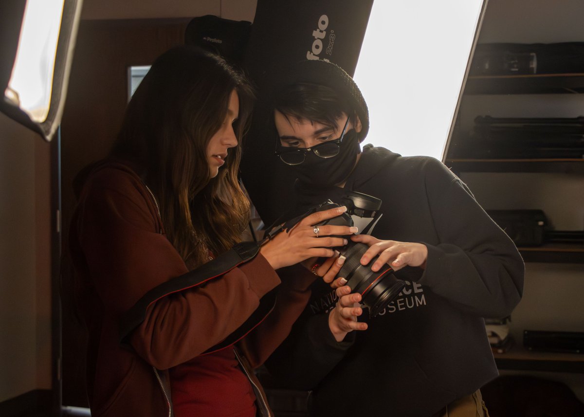 LakeBeltonHS's tweet photo. Behind the scenes of another Media Day! 📸 Our Practicum in Photo students take charge, setting up the shots and poses to make our athletes shine. 💪✨ They then head back to edit the photos and deliver top-quality images to the coaches! 🙌 #StudentPhotographers #MediaDay https://t.co/JlNHYbqhdr