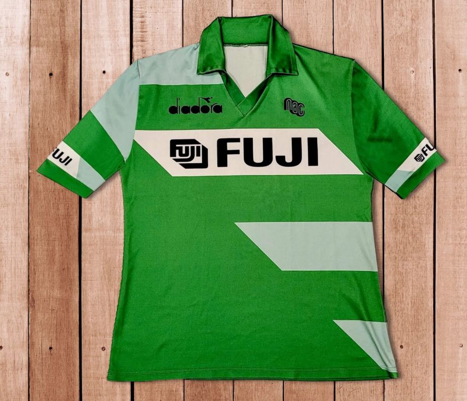RetroBenelux's tweet photo. NAC Breda away shirt from 1993, available now from https://t.co/dVxse2Zgpm, priced at £36.99

https://t.co/VukXU0aMNc 

Use discount code twitter10  to get 10% off your order. https://t.co/TleE84DLVM