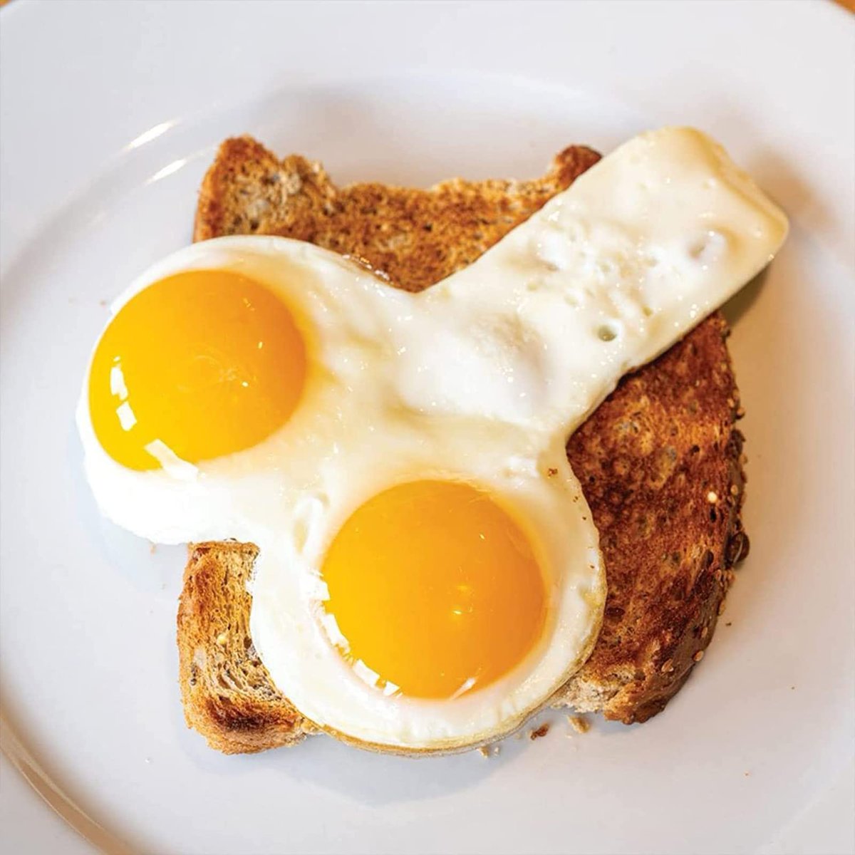worryyeah's tweet photo. How greninja mains order breakfast https://t.co/NntYD93uMP