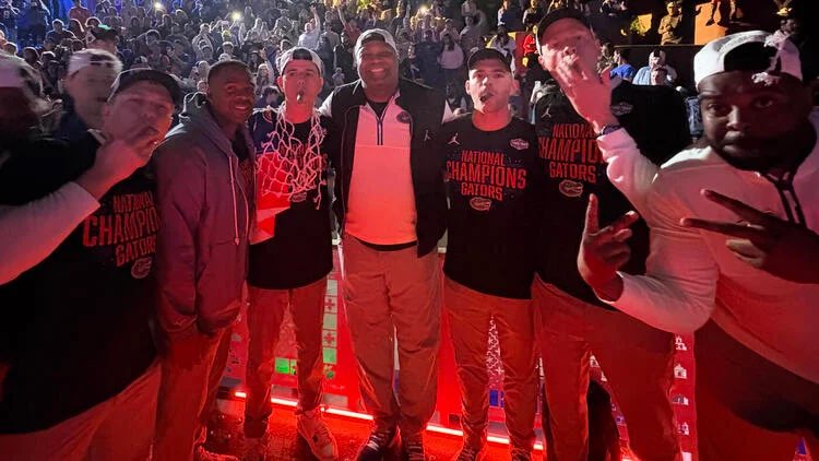 bocockbrothers's tweet photo. Pretty cool to be able to supply the @GatorsMBK team the Championship Cigars! 

Shoutout to the Florida administration for helping get this together and letting this team celebrate the right way! https://t.co/uV4E1lai1y