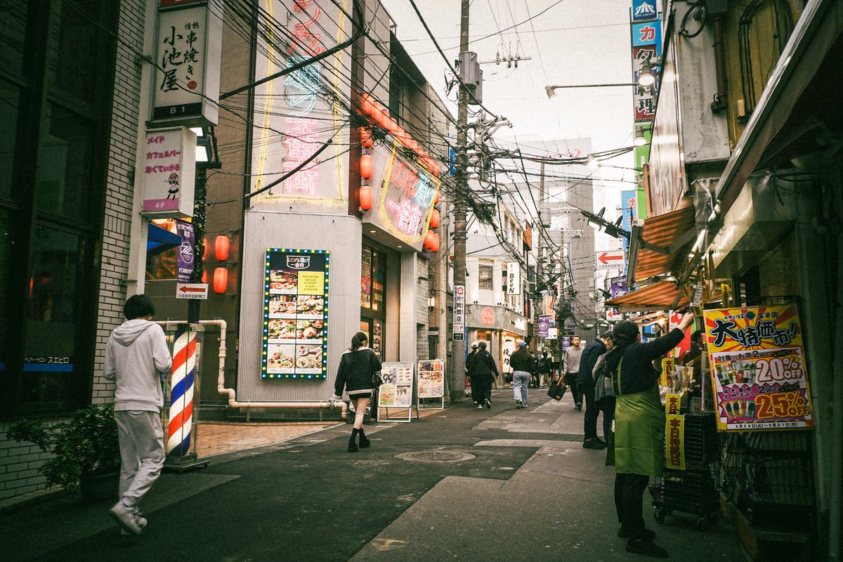 yangmahaeka's tweet image. Preset baru ala-ala analog, bisa dicoba gratis sampai besok ✨✨

Follow, Repost, Komen, DM buat yang mau nyobain
*jangan telat