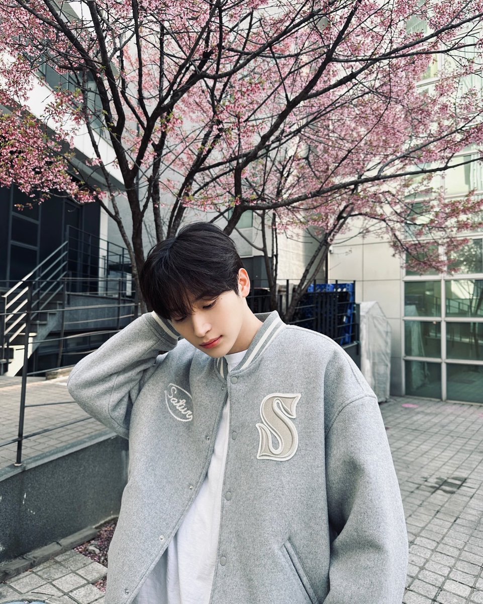 #정모 인스타그램 업로드♡

🌷🪶
🔗instagram.com/p/DIMFtWkp167/