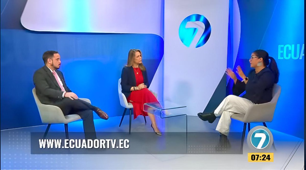 EcuadorMAE's tweet photo. Asimismo, resaltó el trabajo del Gobierno Nacional para fortalecer los programas de mitigación y adaptación al cambio climático, incentivando la reducción de gases de efecto invernadero relacionados con la deforestación y degradación de los bosques a escala nacional. https://t.co/WVbLdvhkWX