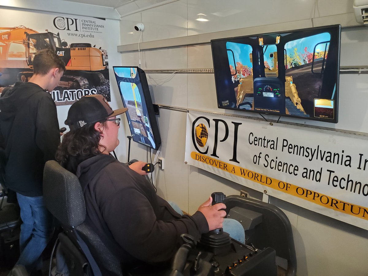 svrcs's tweet photo. Last week, CPI brought a very cool experience to our high school students! They have a trailer of different heavy equipment simulators that our students were able to use! This was very unique hands on experience that was a hit among our high school population! 

#svphoenixpride https://t.co/Q597GnkPtb