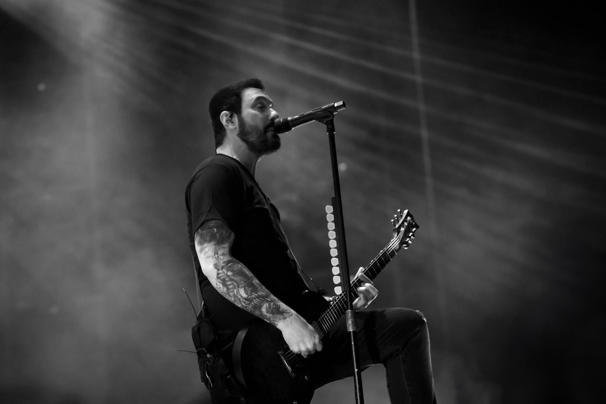Breaking Benjamin tweet media