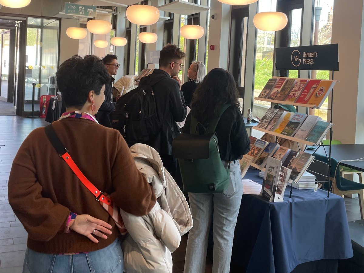 anthrohubuob's tweet photo. Around #ASA2025: The Book Exhibit in full swing! @berghahnbooks @ManchesterUP @mare_nostrum_uk @UCLpress https://t.co/lXUgjtt9mi