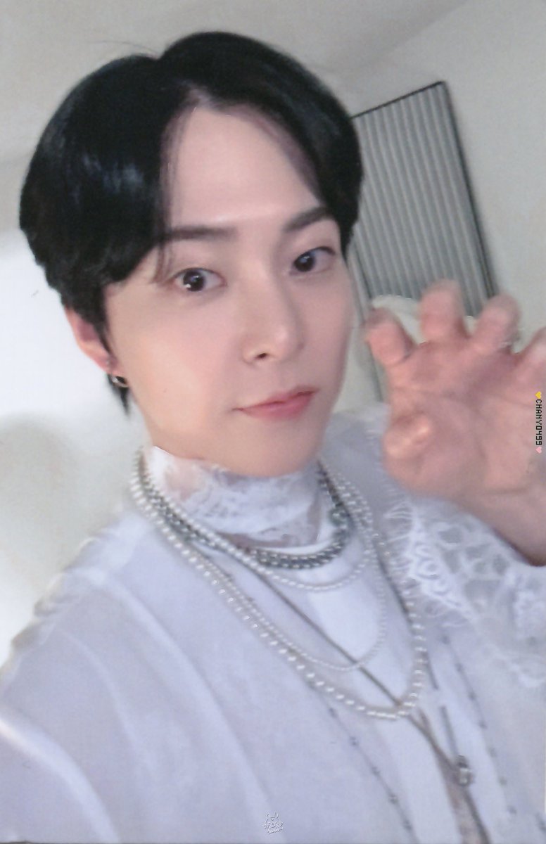 chany499's tweet photo. 인터뷰X #InterviewX 앨범
후즈팬 스토어  Whosfan Store
럭키드로우 미공포 스캔

#SCAN #시우민 #XIUMIN https://t.co/wmODMuIoHH