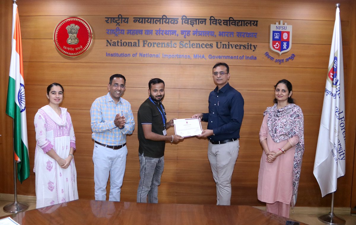 NFSU_Official's tweet photo. #NFSU #SMS #Management #LanguageCertification #French #Mandarin #GlobalEducation #StudentSuccess #CareerDevelopment #Multilingual #Skills #HigherEducation #LanguageLearning #2025
@HMOIndia @PIBHomeAffairs https://t.co/j9WIOJ9lfc