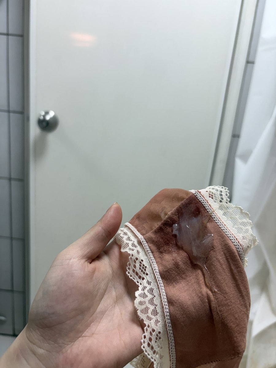 Sexy_bobo_'s tweet photo. 健身會回來

脫下褲褲發現🤫

趕緊發上來給大家欣賞

#排卵期 #原味 #原味內褲 #原味內衣 #原味襪子 #重口味 #口水誘惑 #原味卖家 https://t.co/sCAXSlB7gB