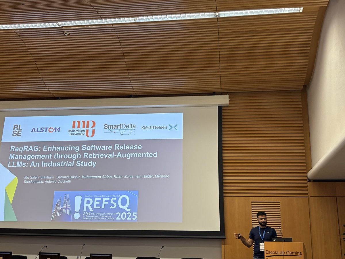⁦<a href="/a66askhan/">Abbas Khan</a>⁩ presents at #REFSQ2025 ⁦<a href="/WC_REFSQ/">REFSQ 2025</a>⁩ ⁦<a href="/Mehrdad58S/">Mehrdad Saadatmand</a>⁩