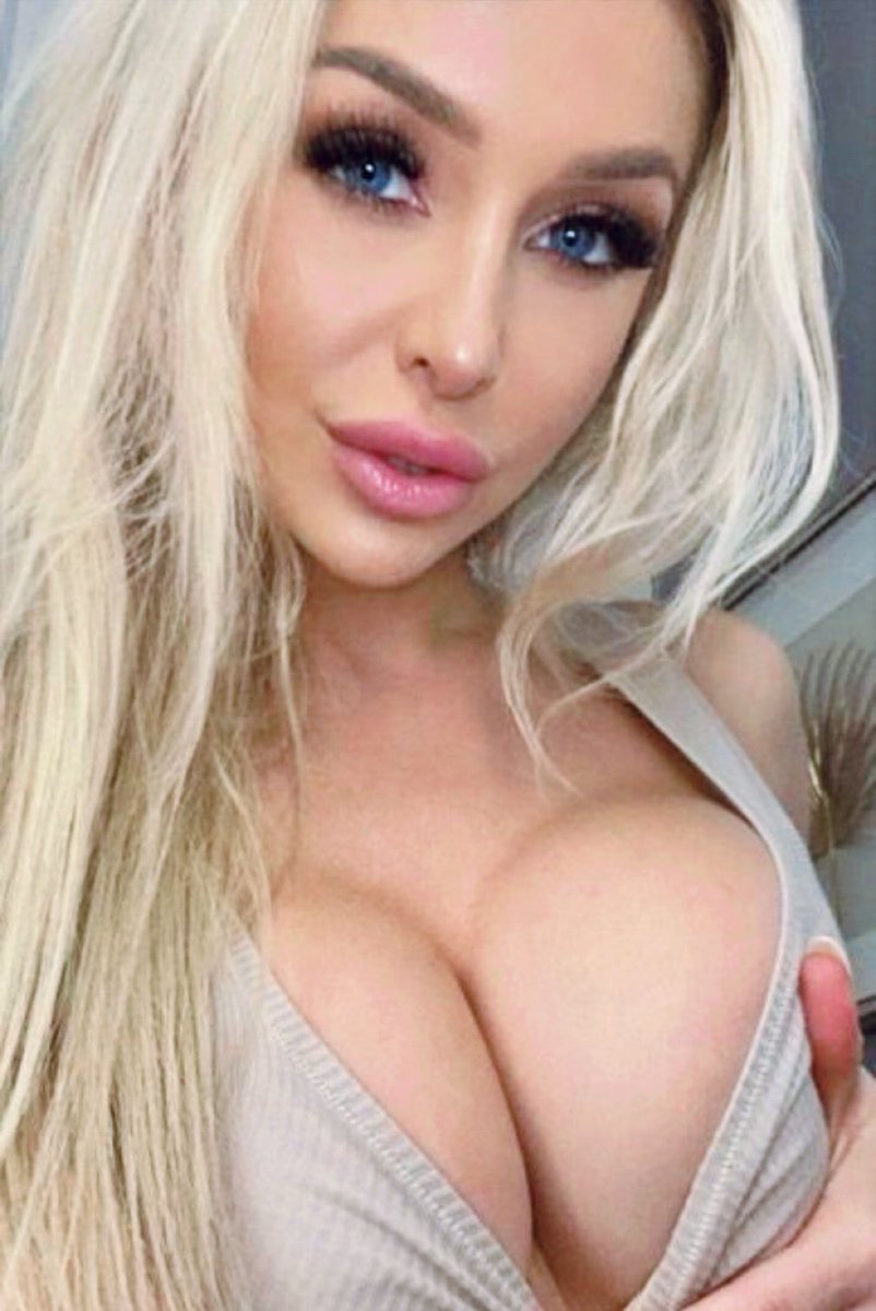 It's titty day 🥰