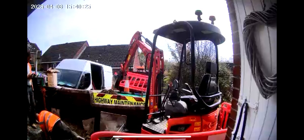 Coming home from work to see <a href="/bt_uk/">BT</a> digging up our path with no warning or explanation…. And we don’t even have BT 🤦🏼‍♀️