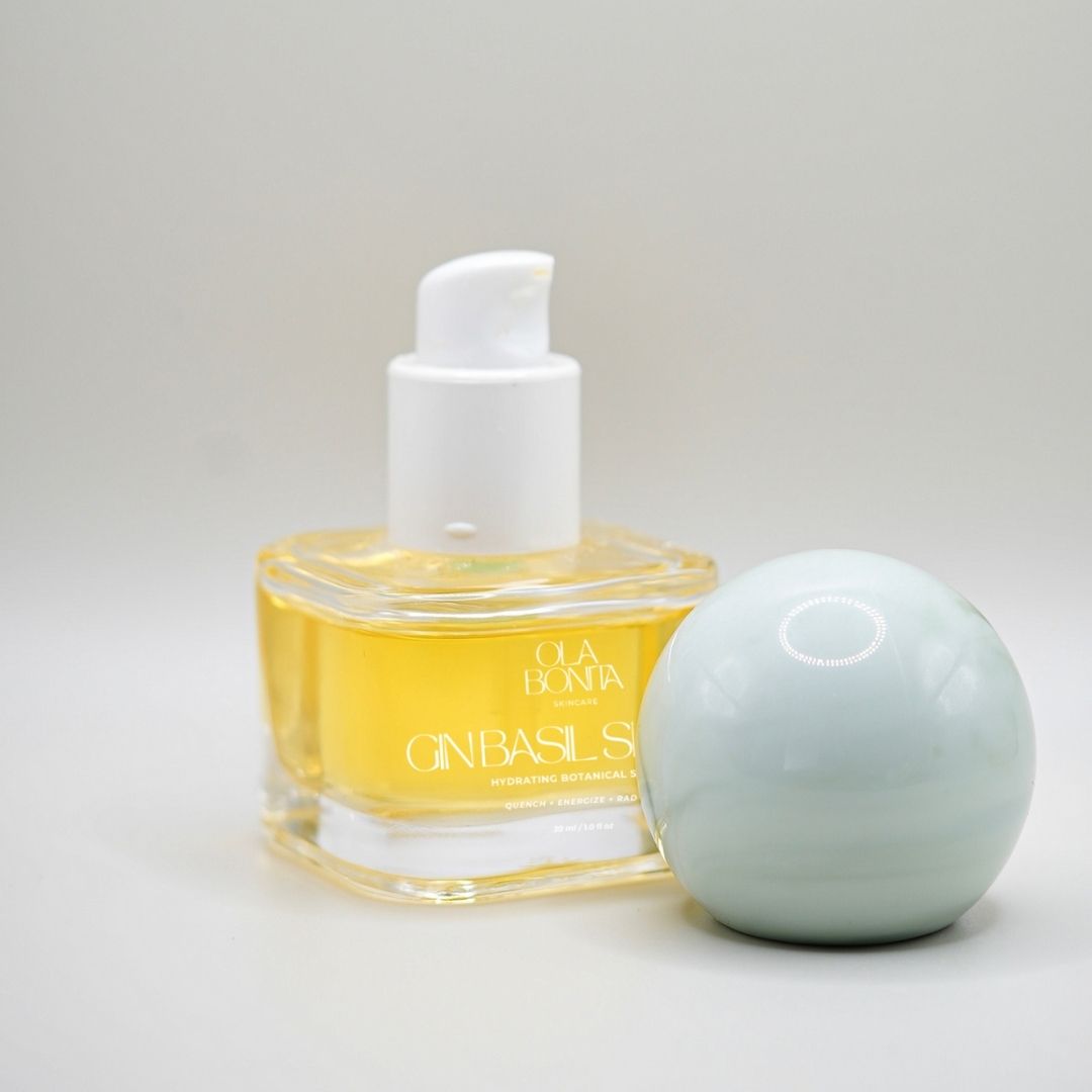 Olabonitaco's tweet photo. Hydration, shaken not stirred.

Gin Basil Smash is a silky, antioxidant-packed serum infused with Camellia Seed Oil, Basil Extract, and Prickly Pear to quench thirsty skin, restore balance, and deliver a radiant glow. =

#GinBasilSmash #GlowFromWithin https://t.co/lWQch3fTOj