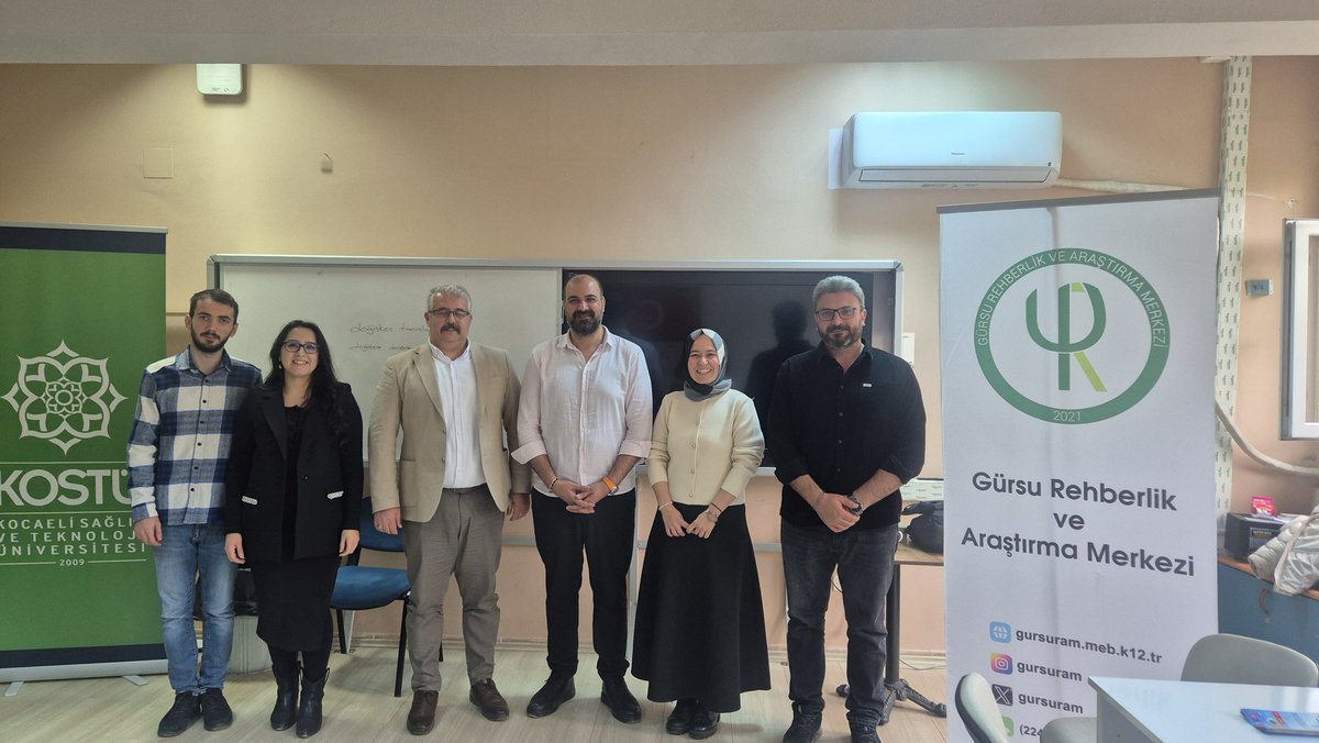gursuram's tweet photo. Gürsu RAM ve KOSTÜ işbirliği ile Prof. Dr. Durmuş Ümmet hocamız liderliğinde ilçemiz psikolojik danışmanlarına yönelik Terapötik Kartlar eğitimi gerçekleştirildi. Hocamıza eğitim için teşekkür ediyoruz. https://t.co/bsqrQMknXM