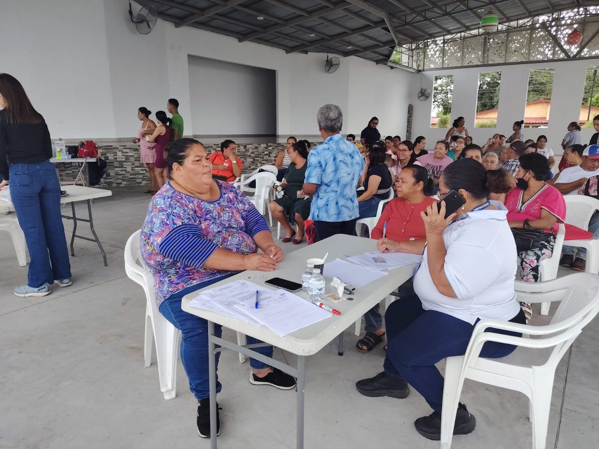 MINSAPma's tweet photo. #Chiriquí | ¡Amor sobre Ruedas llega a Boquerón! Hoy y mañana, personal técnico ofrece servicios gratuitos como electrocardiogramas, mamografías y más.
Próximamente en Los Anastasios de Dolega, seguimos llevando salud a quienes más lo necesitan. @PrimeraDamaPma https://t.co/mpnA5RUnPy