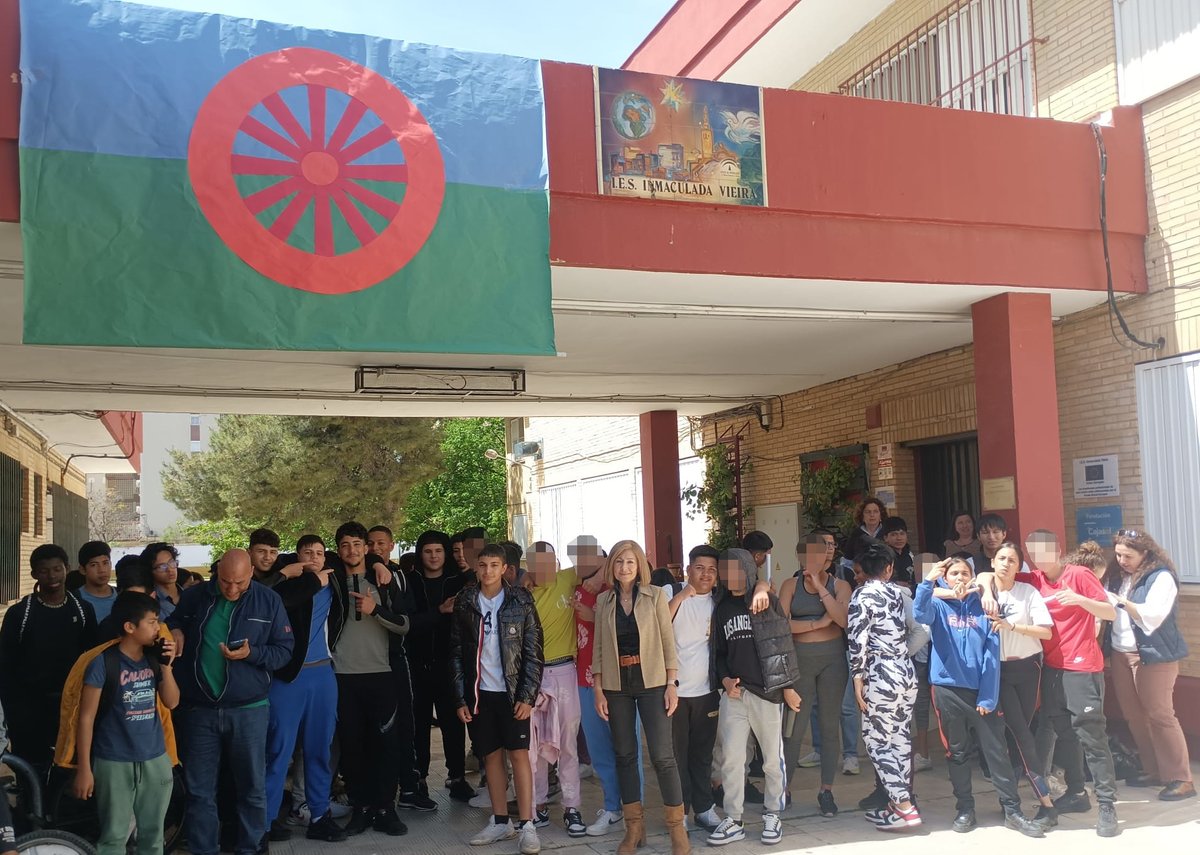 IES Inmaculada Vieira tweet media