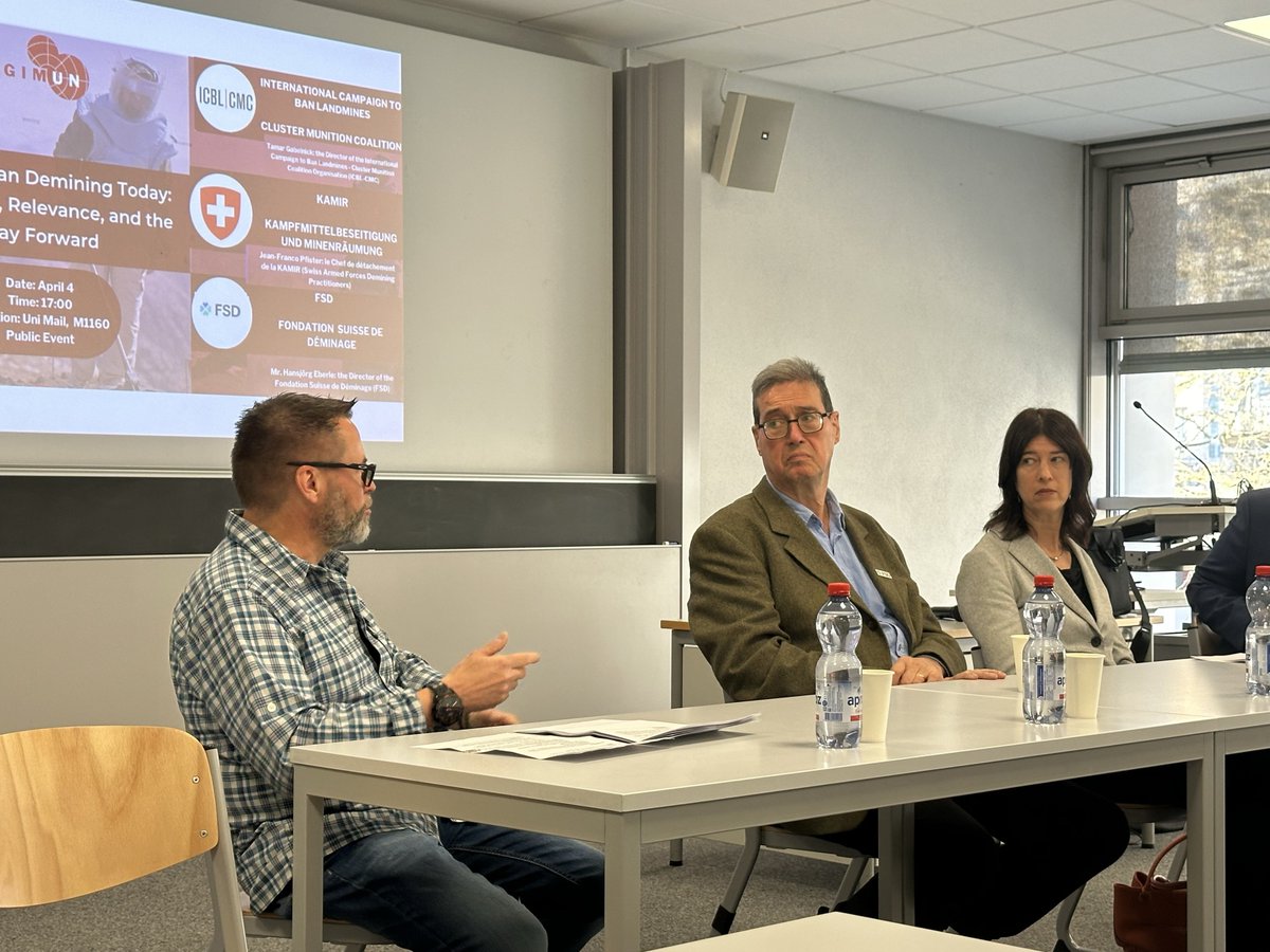 fsd__ch's tweet photo. On 4 April, FSD Director @HansjoergE  joined a panel on 'Humanitarian Demining Today' at Uni Mail Geneva, hosted by #GIMUN, alongside @minefreeworld 's @TamarGabelnick  &amp; KAMIR’s Jean-Franco Pfister. Grateful for the exchange &amp; ongoing support for #mineaction 🤝. https://t.co/aKn0hCmUCF