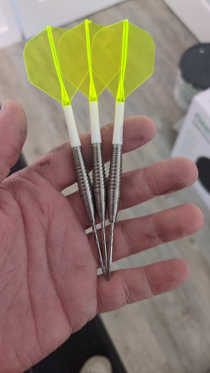 James__922's tweet photo. New Dart day! @reddragondarts Seren's paired the new intermediate Nitro Flite and Pharaoh Akhenaten 40mm points. https://t.co/59IUXN5D2Q