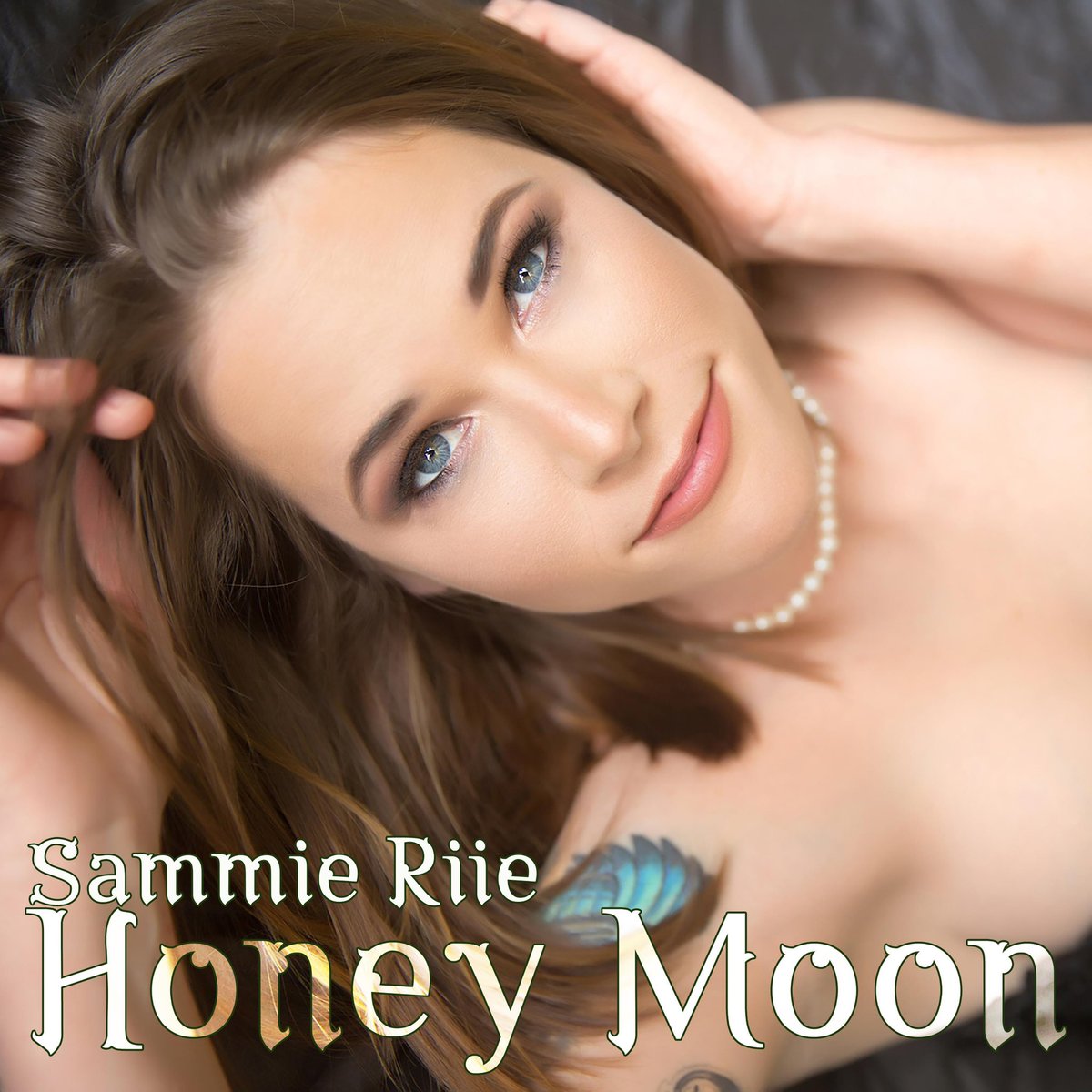 I just released my 1st song &amp; <a href="/theurbanjuice_/">Urban juice🥤</a>  had this to say about it: 

“Emerging artist Sammie Riie makes a striking solo debut with “Honey Moon,” a mesmerizing love song that seamlessly blends elements of Jazz, R&amp;B, and Soul. With a voice reminiscent of Lana Del Rey…