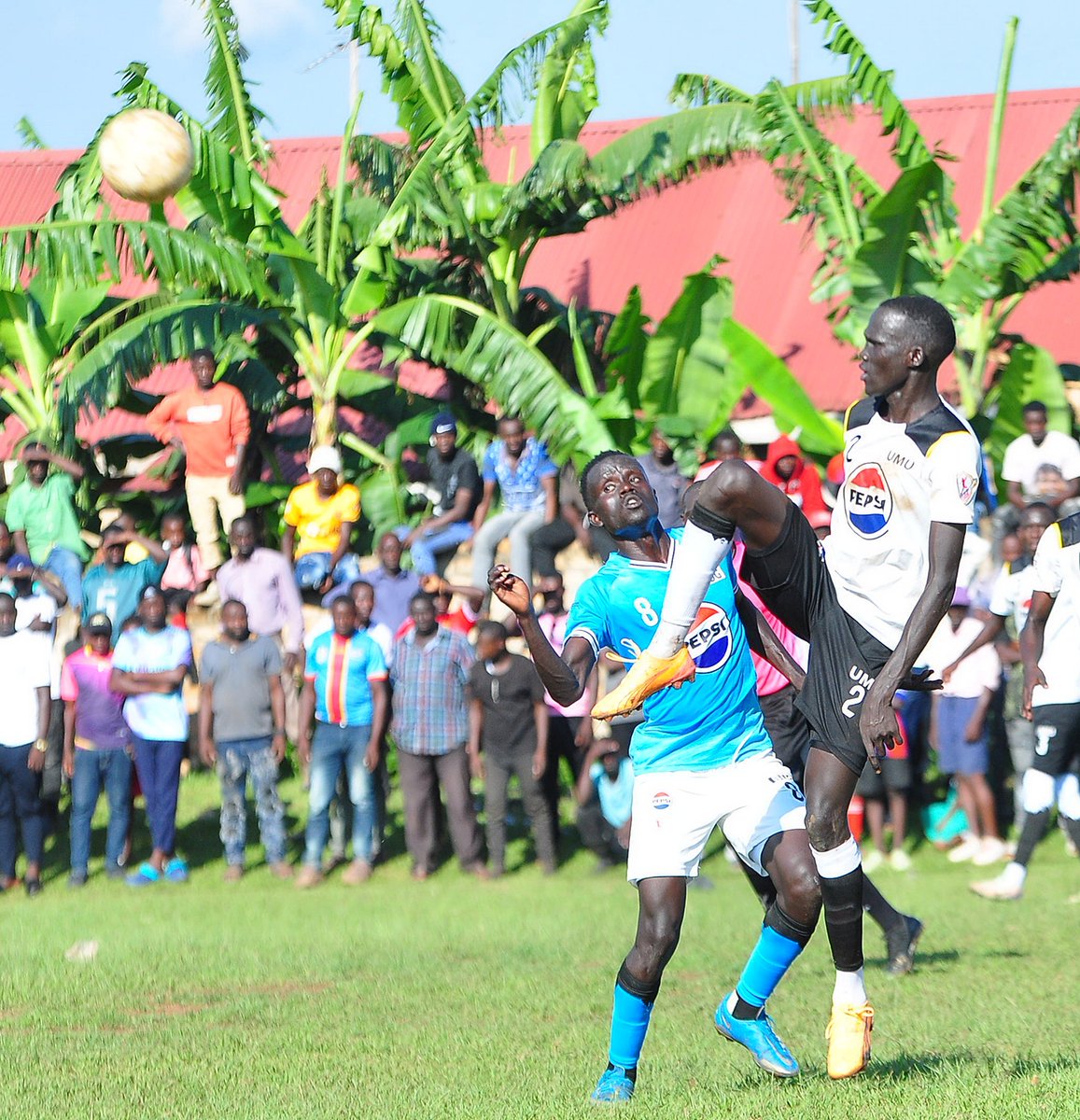 VBugerere's tweet photo. #PepsiUFL | #Semifinal2 | #FirstLeg
FT'
The Saints head into second leg with a two goal advantage!
@umunkozi 2-0 @BugemaUniv
#VoBUpdates | #LivefromNkozi
⚽ Emmanuel Tumusiime 52'
⚽ Lagu Richard 86'
@Jackshots24 @uflug @VarsitysportsUG https://t.co/aEV0ykznEK