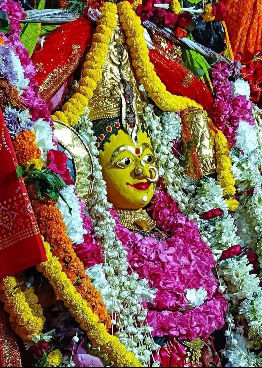 RadheRadhe2115's tweet photo. 🌺🌿🌺 Jay Maa Mangala 🌺🌿🌺

#jaymatadi #goddessdurga #mahadurga #mahashakti #goddess #mangala #durga #mahalakshmi #ambemaa #incredibleindia #jaymataji https://t.co/Im9kDrTyl2