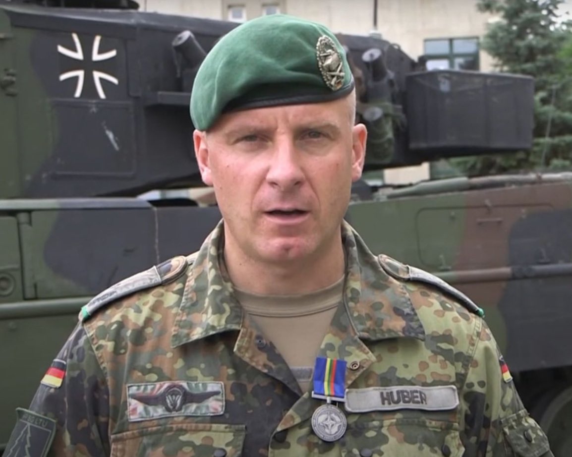 Daniele Ganser (@danieleganser) on Twitter photo In Litauen hat Deutschland am 1. April 2025 seinen ersten ständigen Militärstützpunkt im Ausland seit dem Zweiten Weltkrieg eröffnet. Dieser besteht aus einer Panzerbrigade mit 5000 Soldaten.
Ich halte das für falsch. Ich finde die Soldaten der Bundeswehr sollten nur in In Litauen hat Deutschland am 1. April 2025 seinen ersten ständigen Militärstützpunkt im Ausland seit dem Zweiten Weltkrieg eröffnet. Dieser besteht aus einer Panzerbrigade mit 5000 Soldaten.
Ich halte das für falsch. Ich finde die Soldaten der Bundeswehr sollten nur in