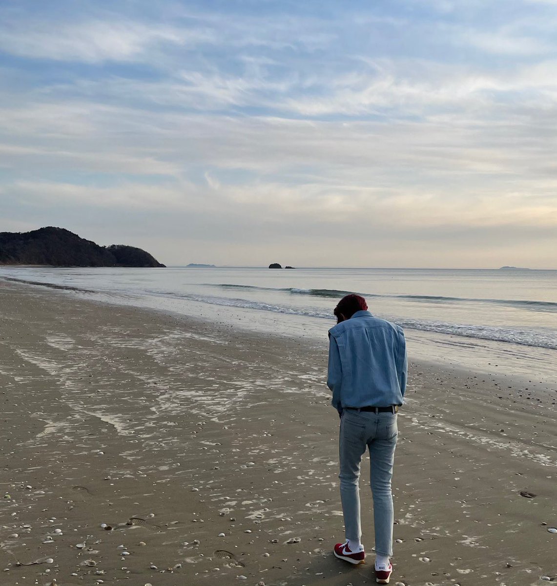 eaJ_TEAM's tweet photo. A letter of gratitude
To: Jae-hyung Park
Dear Jae...
3 years ago, you took a step into a new journey, one filled with uncertainty but guided by heart.
Since then, you've been building something honest, raw, and authentic.
A place where we've all felt a little more understood, a little less alone.
#3YearsWitheaJ
#3YearsofCarCrash
#λλΉλ _μ νμ΄μ_μΌμ£Όλ
