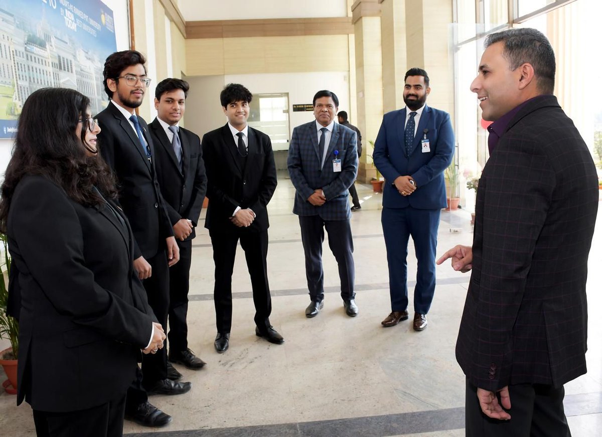 TeamALS's tweet photo. With the pillars of our institution before flying off to represent Amity at the 32nd Vis Moot, Vienna! 
Grateful for all the support and blessings as we carry our legacy forward on the international stage. https://t.co/TBKORsOURZ