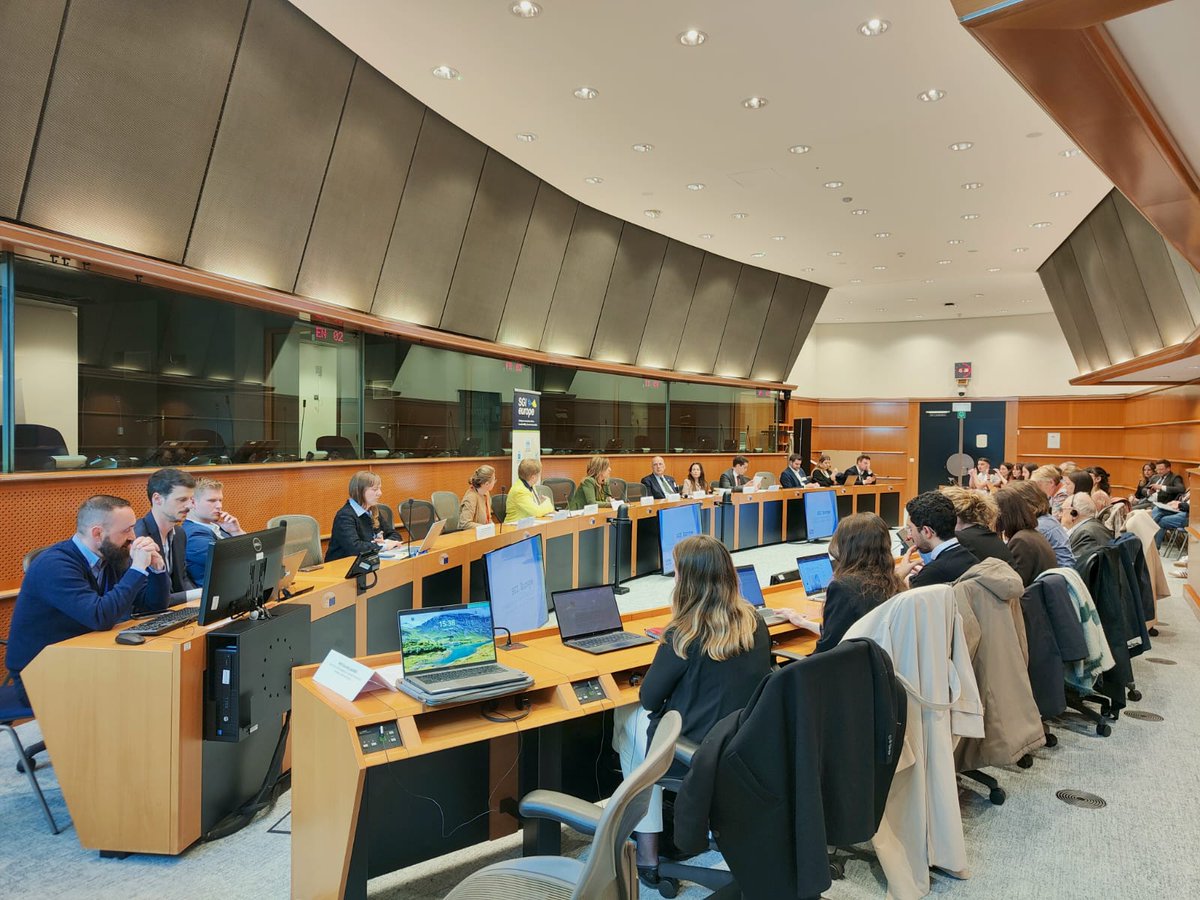 Today’s Intergroup event showed how Services of General Interest are key to a #sustainable &amp; #competitive EU!

From energy to water, public transport, postal services and housing, #SGIs drive #innovation &amp; #cohesion

Time to put them at the heart of the #EU policy agenda 💪