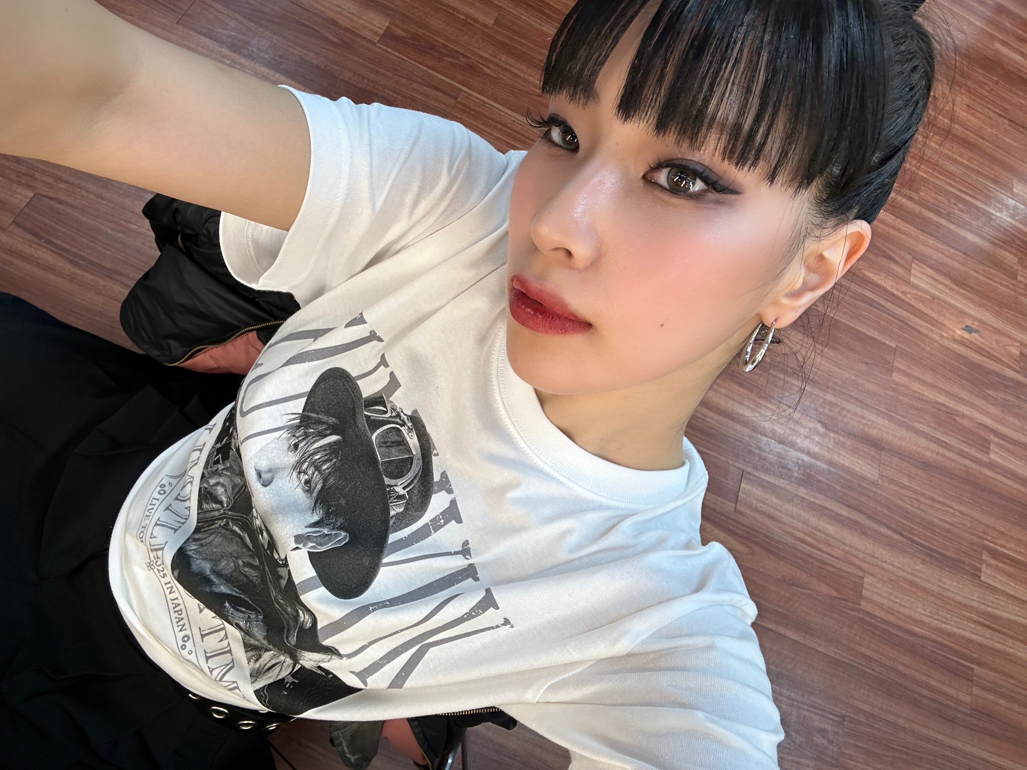 Akariです❥♦他の方はご購入をお控え下さい♦❥フリル♦アーカイブ♦ トップスは取り外しフリルシャツのフリルなし⸝⸝꙳ スカートは