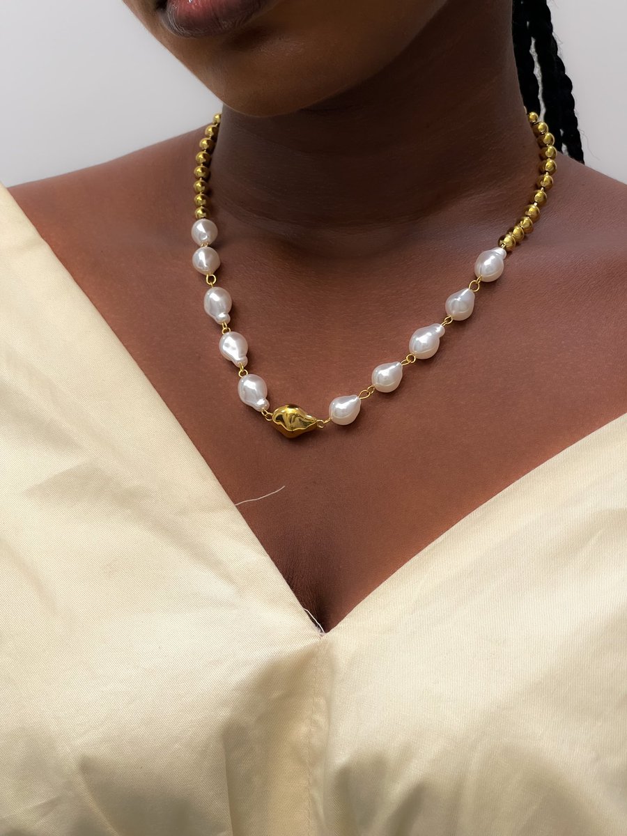 Jewelry store in Lagos (PBD/0020) tweet media