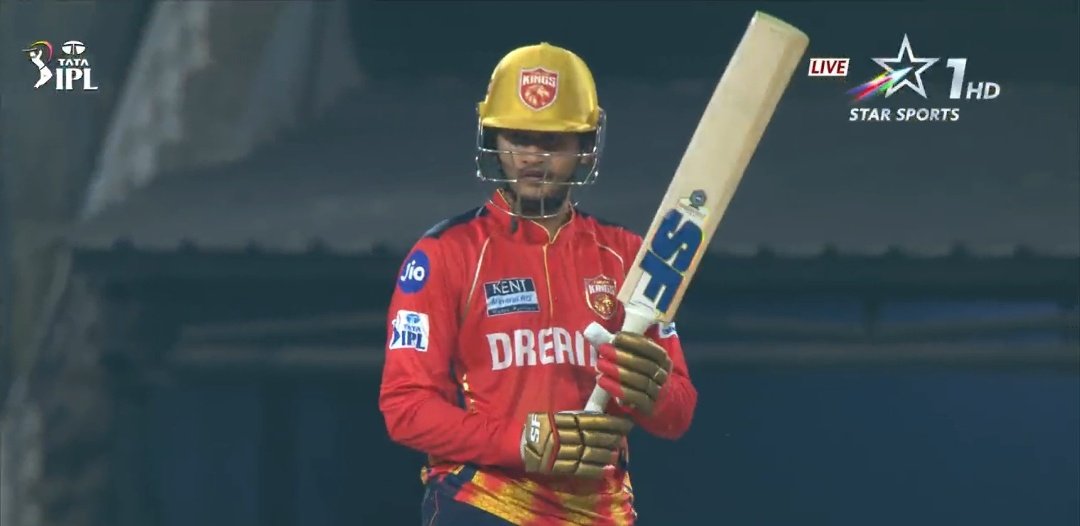 Aadee0018's tweet photo. Unbelievable Unbelievable MAIDEN IPL CENTURY BY PRIYANSH ARYA. 🤯👏
Hats off 📴 
- 6,6,6,4 VS PATHIRANA TO BRING UP A 39 BALL HUNDRED. A CRAZY INNINGS BY ARYA VS CSK. 🙇‍♂️🔥
#CSKvsPBKS #PBKSvCSK #priyansharya #fanficsports #IPL #Trump https://t.co/sWxm0BbQ3N
