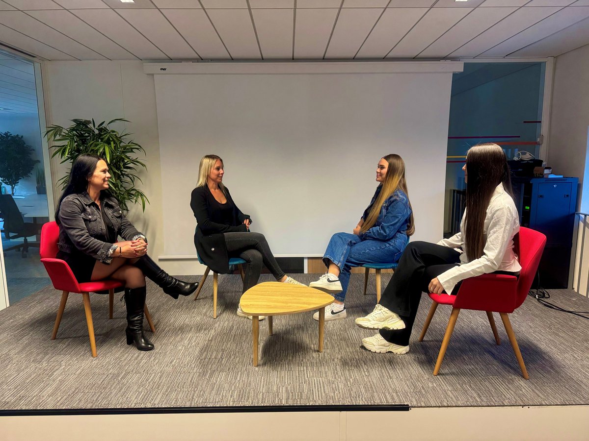 CEBATEC_BIM's tweet image. ✨Ce matin, au Réseau Entreprendre Rhône, Laëtitia SORIANO, Romain BERODIER et Oriane VIGUIER ont partagé des témoignages inspirants et des solutions pour transformer la place des femmes dans le BTP 👷‍♀️

#cebatec #cebateam #ingenierie #bim #fluides #BTP #FemmesDansLeBTP #Diversité