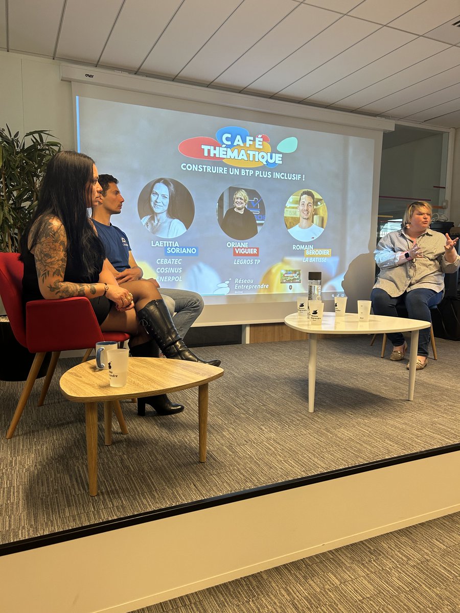 CEBATEC_BIM's tweet image. ✨Ce matin, au Réseau Entreprendre Rhône, Laëtitia SORIANO, Romain BERODIER et Oriane VIGUIER ont partagé des témoignages inspirants et des solutions pour transformer la place des femmes dans le BTP 👷‍♀️

#cebatec #cebateam #ingenierie #bim #fluides #BTP #FemmesDansLeBTP #Diversité