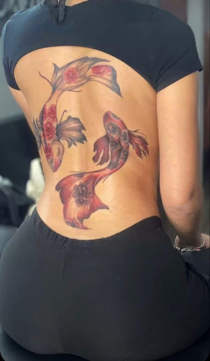 Ngl these both fyeeeeee 😍😍😍😍