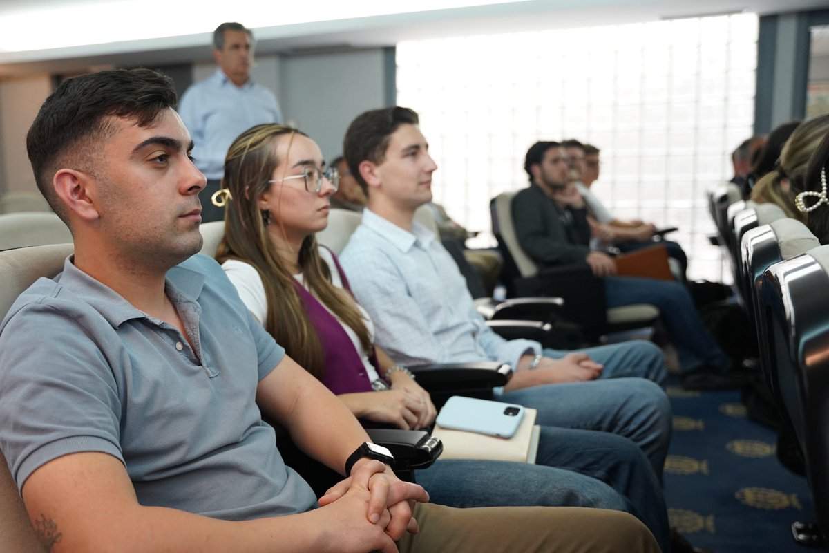 Murdiario's tweet photo. @ManuelPonceSan1 @JoseLujanRector @EconomicasUMU @Samuelbaixauli @PedroJ_Cuestas @UPCToficial @PwC_Spain @jacello @camaramurcia @JMVRUM @UMU @kessler_mathieu @AmbientalRM #CEOUniversity

(Más información en https://t.co/ucKZTyjiYj)

@UMU @JoseLujanRector @EconomicasUMU @Samuelbaixauli @PedroJ_Cuestas @UPCToficial @kessler_mathieu @PwC_Spain @jacello @camaramurcia @JMVRUM @AmbientalRM #Juver https://t.co/RaKDjvh8LW