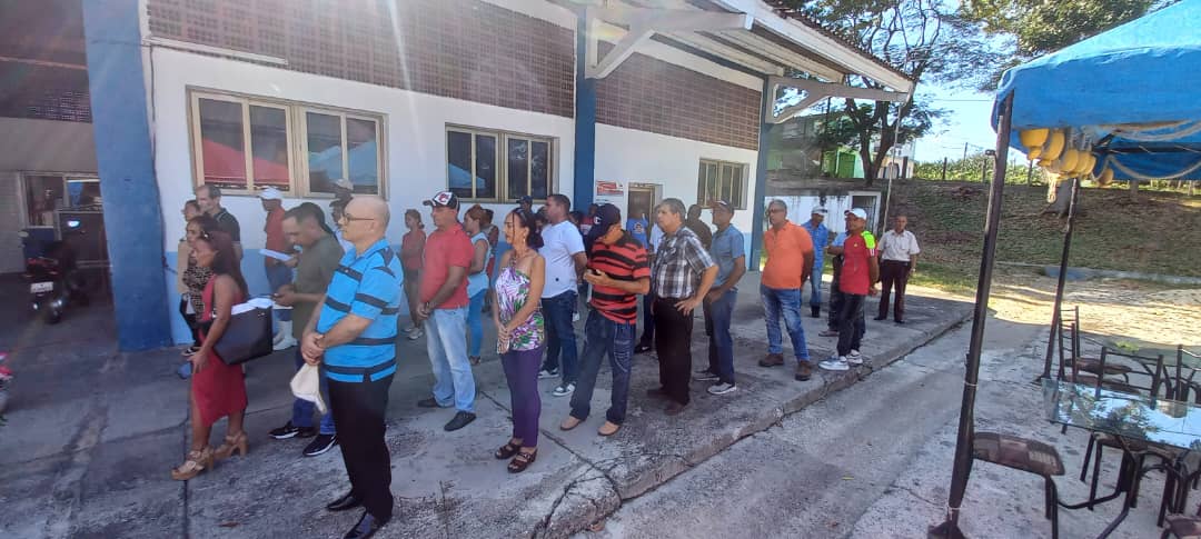 Celebramos el acto por el Día del Trabajador de la Industria Pesquera con la presencia de Aniuska Rodríguez Portales, Secretaria del Buró Municipal de la Alimentaria y de la Pesca , así como directores funcionales   felicitaciones a todos los trabajadores #PescaXCuba